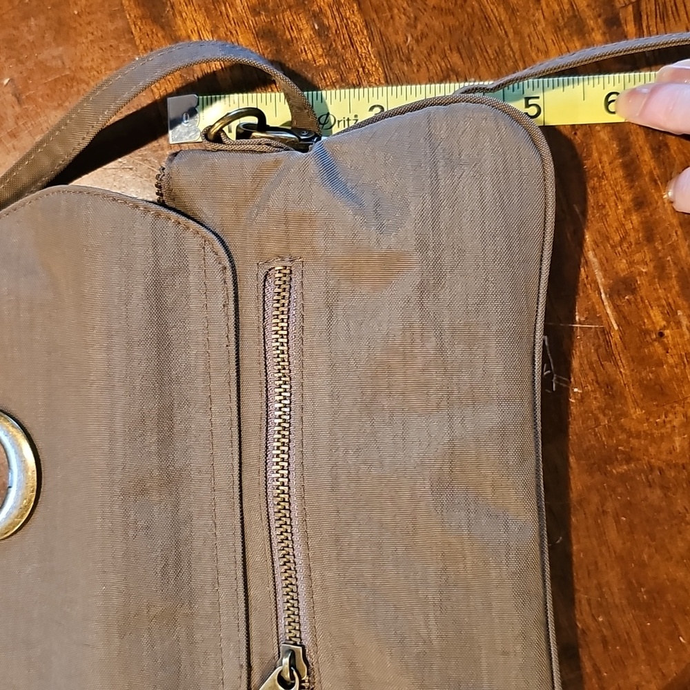 Baggallini Crossbody Purse - Picture 7 of 7